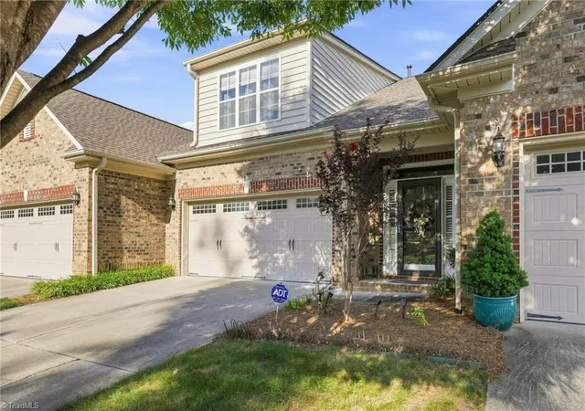 Photo 3 of Single family home for sale at 5252 Esher Dr, Walkertown, NC 27051 | MLS# 1231524 | Listing updated on 2026-10-11