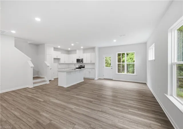 5th image of 3916 Sedgefield Green Pl, Greensboro, NC 27407 | MLS# 1230782