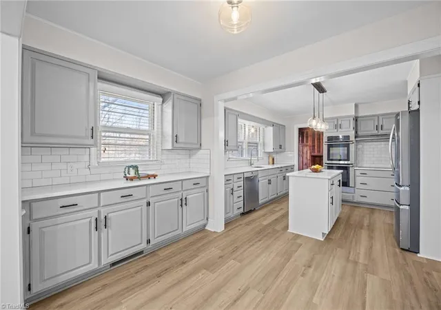 Photo 3 of Sale Pending at 252 Lucerne Ln Nw, Winston Salem, NC 27104 | MLS# 1202752 | Listing updated on 2026-09-15