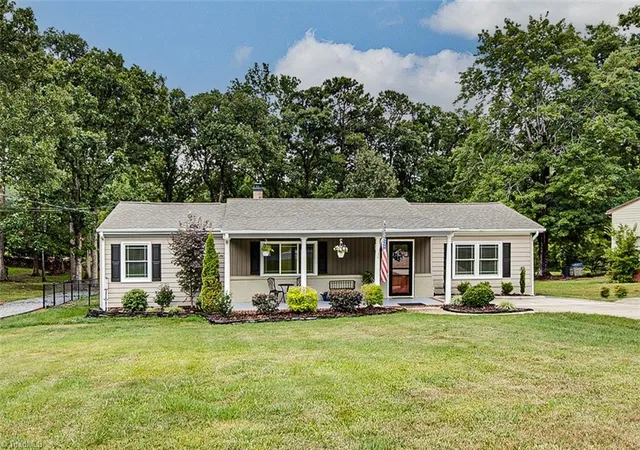2nd image of 592 Morton Ave, Asheboro, NC 27205 | MLS# 1227667