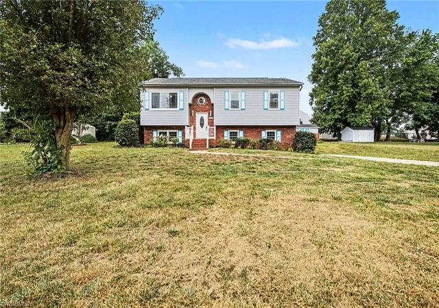 Photo 1 of Single family home for sale at 3854 Forest Valley Dr, Winston Salem, NC 27105 | MLS# 1224080 | Listing updated on 2026-09-03