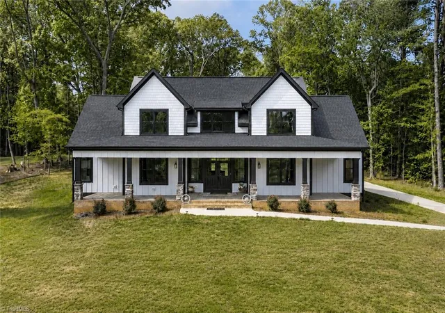 Photo 1 of Single family home for sale at 2560 John Lewis Rd, Burlington, NC 27217 | MLS# 1229597 | Listing updated on 2026-08-29