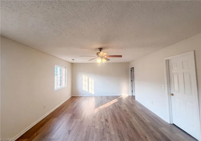Photo 3 of Single family home for sale at 3 Elsworth Ct, Mc Leansville, NC 27301 | MLS# 1231170 | Listing updated on 2026-09-16
