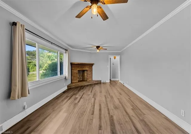 Photo 4 of Sale Pending at 921 E King St, King, NC 27021 | MLS# 1233559 | Listing updated on 2026-10-07