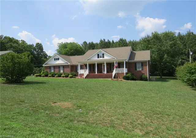 3rd image of 1464 Steve St, Kernersville, NC 27284 | MLS# 1226916