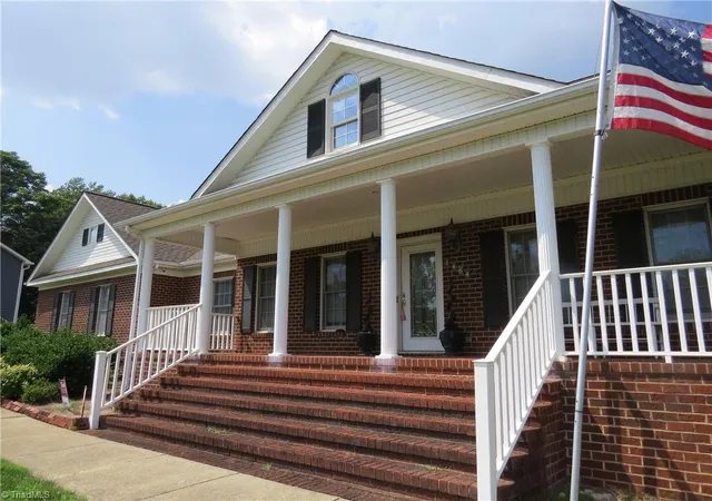 4th image of 1464 Steve St, Kernersville, NC 27284 | MLS# 1226916