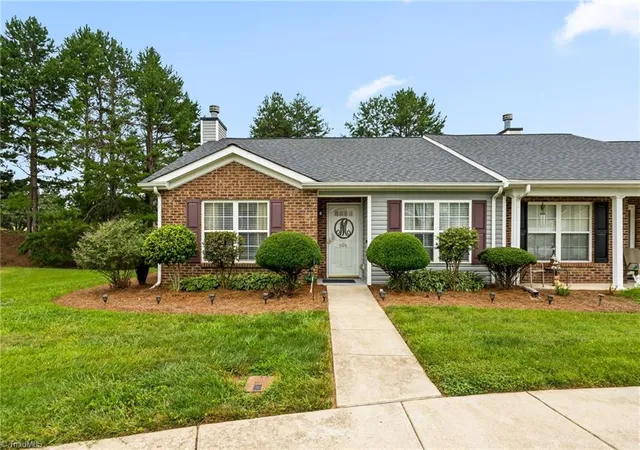 Photo 1 of Single family home for sale at 808 Chesapeake Ln, Archdale, NC 27263 | MLS# 1230283 | Listing updated on 2026-08-21