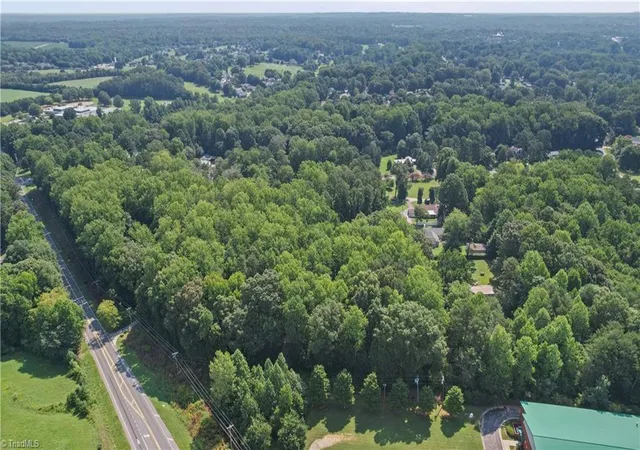 Photo 4 of Sale Pending at 305 Milford Dr, Salisbury, NC 28144 | MLS# 1233313 | Listing updated on 2026-10-09