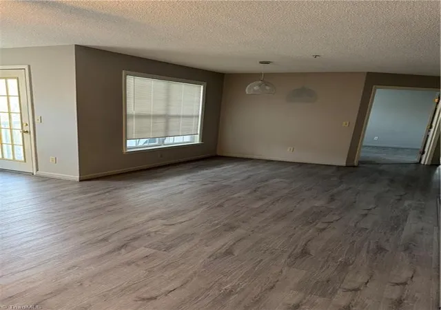 4th image of 5008 Lawndale Dr, Greensboro, NC 27455 | MLS# 1230914