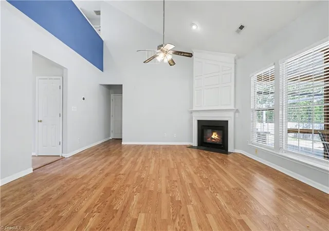 3rd image of 1579 Pondhaven Dr, High Point, NC 27265 | MLS# 1217134