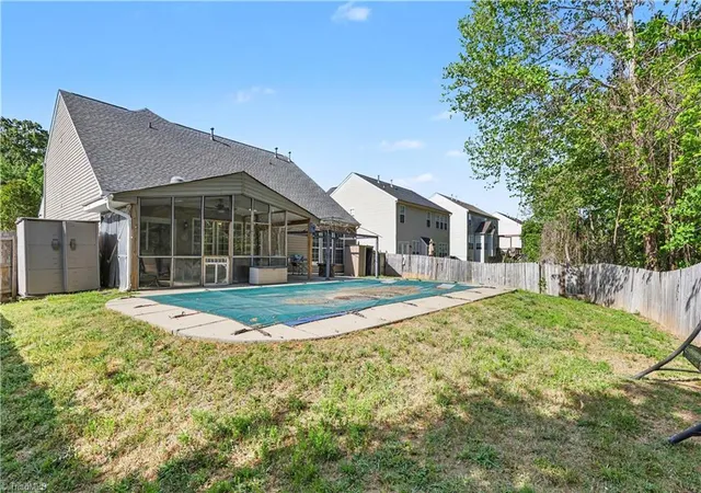 5th image of 1579 Pondhaven Dr, High Point, NC 27265 | MLS# 1217134