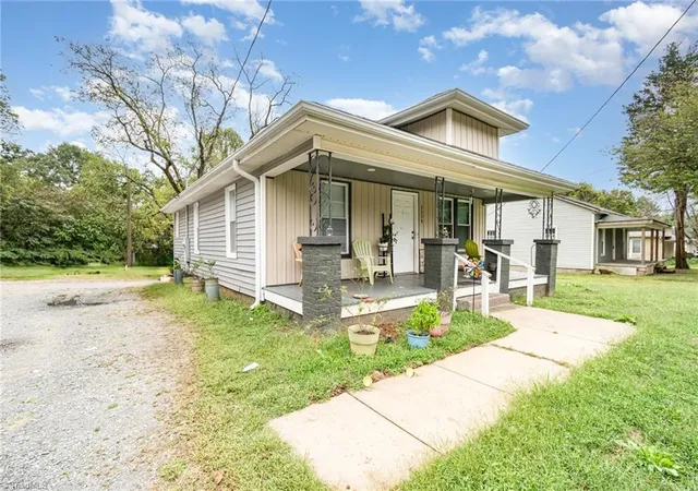 Photo 1 of Single family home for sale at 3334 Old Greensboro Rd, Winston Salem, NC 27101 | MLS# 1198136 | Listing updated on 2026-09-25