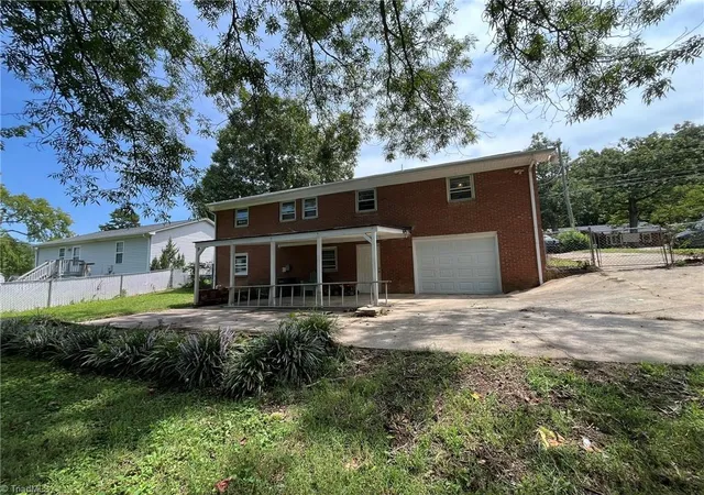 3rd image of 1214 White St, Lexington, NC 27295 | MLS# 1231265
