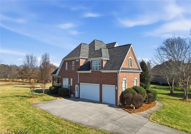 Homes for sale in Greensboro, NC | 204 Fosseway Dr, Greensboro, NC 27455 | MLS# 1205910