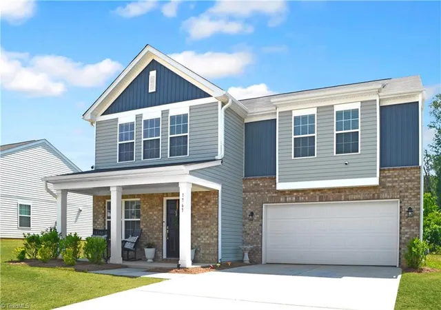Photo 2 of Single family home for sale at 1767 Mallard Dr, Kernersville, NC 27284 | MLS# 1221950 | Listing updated on 2026-09-18
