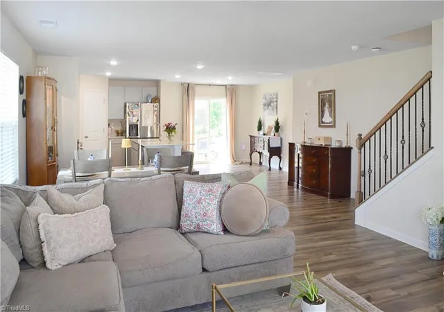 Photo 4 of Single family home for sale at 1767 Mallard Dr, Kernersville, NC 27284 | MLS# 1221950 | Listing updated on 2026-09-18