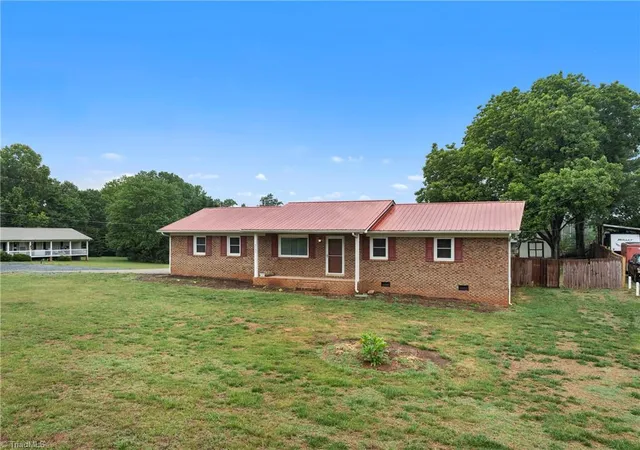 Homes for sale in Trinity, NC | 6754 Rosewood Dr, Trinity, NC 27370 | MLS# 1222005
