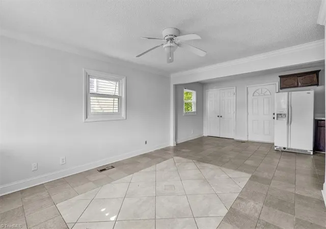 Photo 3 of Single family home for sale at 1724 Glenwood Ave, Greensboro, NC 27403 | MLS# 1227520 | Listing updated on 2026-08-12