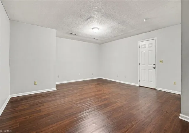 3rd image of 5204 Buckley Forest Trl, Walkertown, NC 27051 | MLS# 1224589
