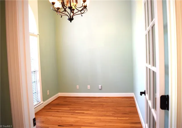 5th image of 5338 Mckinney Ct, Walkertown, NC 27051 | MLS# 1217571