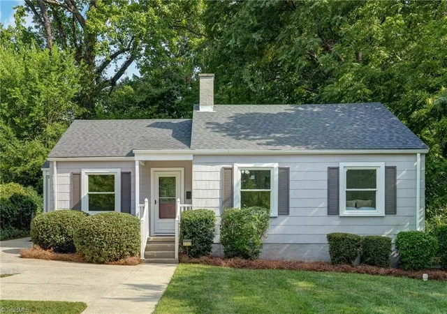 Photo 3 of Sale Pending at 2312 Fernwood Dr, Greensboro, NC 27408 | MLS# 1231582 | Listing updated on 2026-09-03