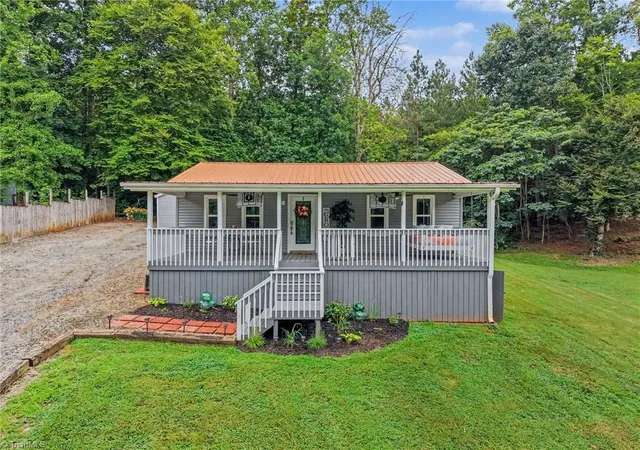 1st image of 390 Woodhaven Shores Dr, Lexington, NC 27292 | MLS# 1229926