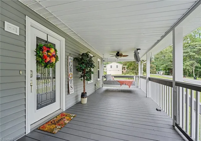 3rd image of 390 Woodhaven Shores Dr, Lexington, NC 27292 | MLS# 1229926