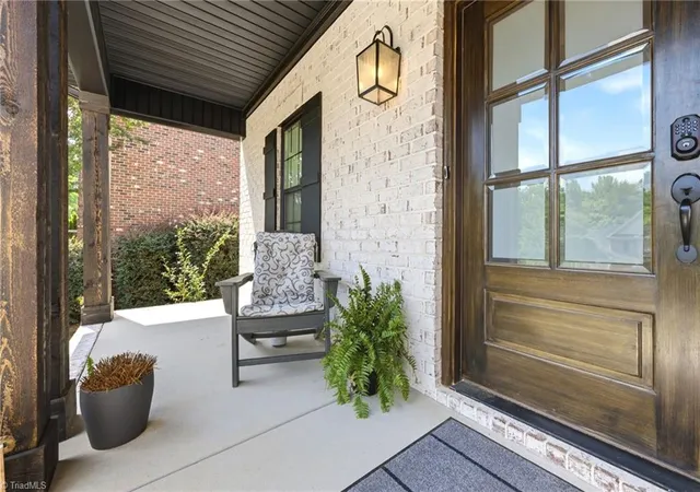 Photo 4 of Single family home for sale at 1778 Ramhurst Dr, Clemmons, NC 27012 | MLS# 1224287 | Listing updated on 2026-09-09