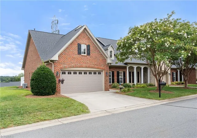 Photo 2 of Sale Pending at 304 Pelican Ln, Clemmons, NC 27012 | MLS# 1228715 | Listing updated on 2026-09-03
