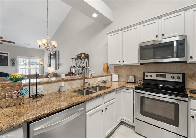 Photo 4 of Sale Pending at 304 Pelican Ln, Clemmons, NC 27012 | MLS# 1228715 | Listing updated on 2026-09-03