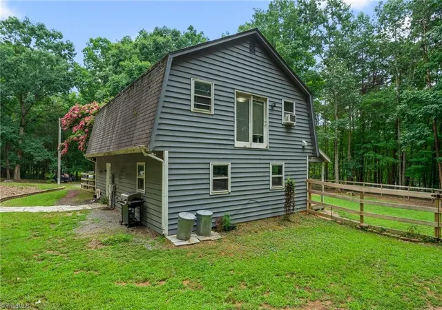 5th image of 505 Tipperary Ln, Denton, NC 27239 | MLS# 1229537