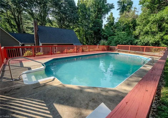 Photo 3 of Single family home for sale at 3962 Kimesville Rd, Burlington, NC 27215 | MLS# 1228329 | Listing updated on 2026-09-19