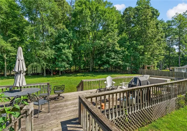 Photo 4 of Single family home for sale at 601 Burning Bush Dr, Pleasant Garden, NC 27313 | MLS# 1228159 | Listing updated on 2026-08-27