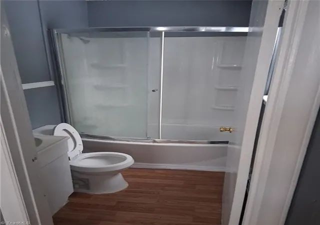 Photo 3 of Single family home for sale at 125 Scott St, Reidsville, NC 27320 | MLS# 1224731 | Listing updated on 2026-09-20