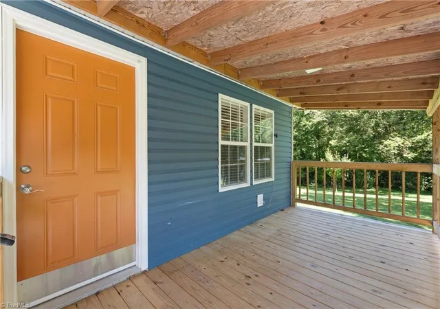 Photo 3 of Sale Pending at 4673 Hyatt Dr, Winston Salem, NC 27101 | MLS# 1233393 | Listing updated on 2026-08-31