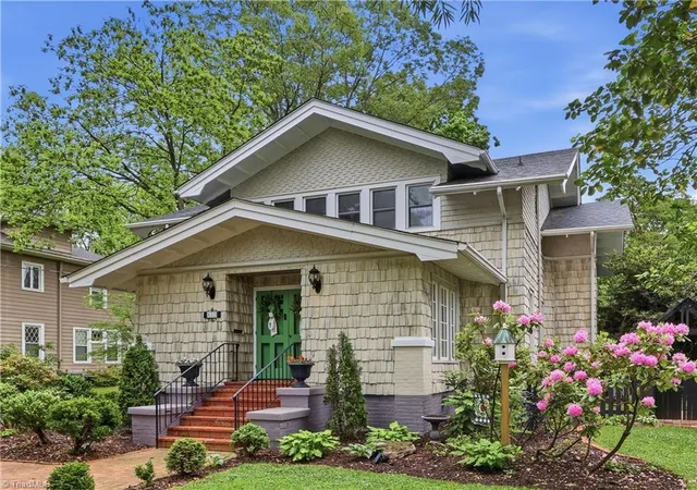 1st image of 813 S Main St, Reidsville, NC 27320 | MLS# 1217408