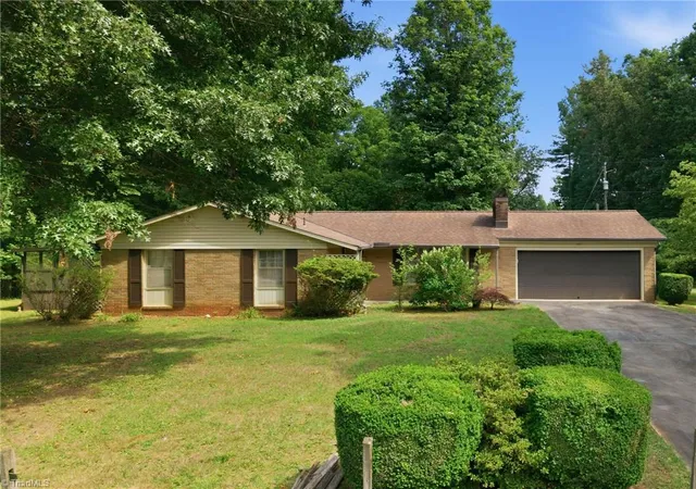 Homes for sale in North Wilkesboro, NC | 575 Brown Berry Rd, North Wilkesboro, NC 28659 | MLS# 1225785