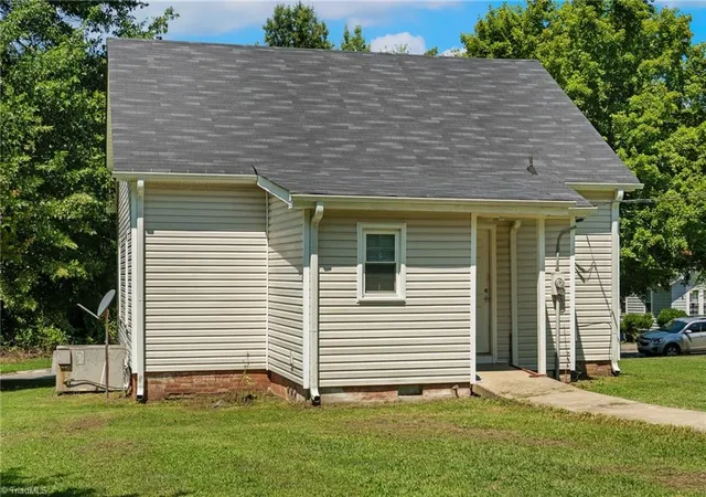 Photo 29 of Sale Pending at 59 Park Cir, Lexington, NC 27295 | MLS# 1228043 | Listing updated on 2026-09-05