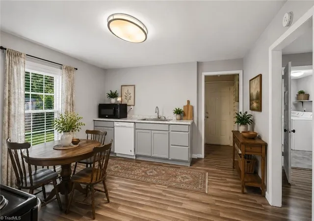 Photo 5 of Sale Pending at 59 Park Cir, Lexington, NC 27295 | MLS# 1228043 | Listing updated on 2026-09-05