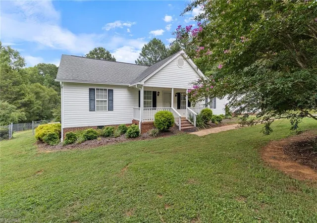 Photo 3 of Sale Pending at 1701 Daniels Farm Rd, Mebane, NC 27302 | MLS# 1233405 | Listing updated on 2026-09-16