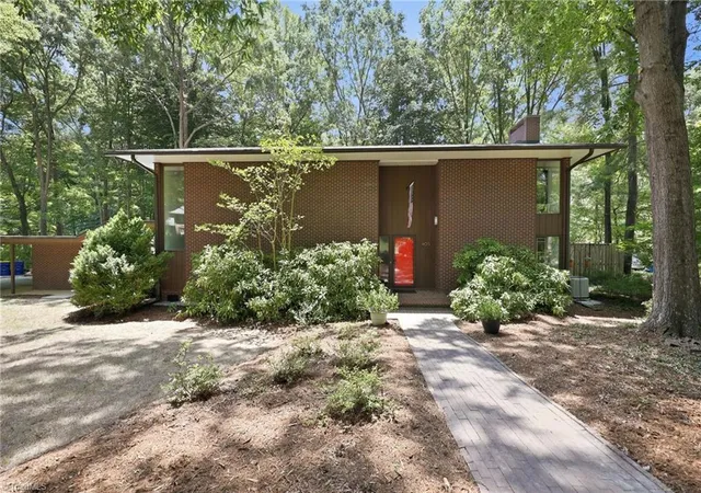 Homes for sale in Madison, NC | 405 Luola St, Madison, NC 27205 | MLS# 1225986