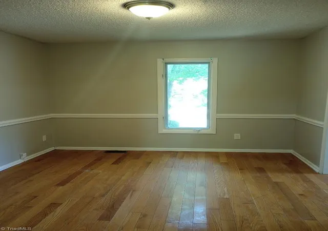 5th image of 2157 Rivermeade Dr, High Point, NC 27265 | MLS# 1226363