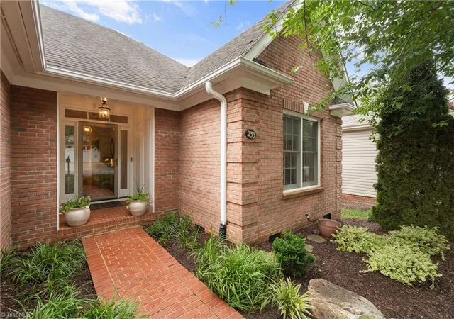 Photo 2 of Single family home for sale at 233 Brooks Landing Dr, Winston Salem, NC 27106 | MLS# 1223398 | Listing updated on 2026-09-13
