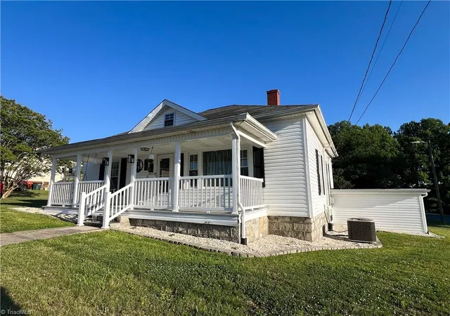 3rd image of 641 Sunset Dr, Mount Airy, NC 27030 | MLS# 1219372