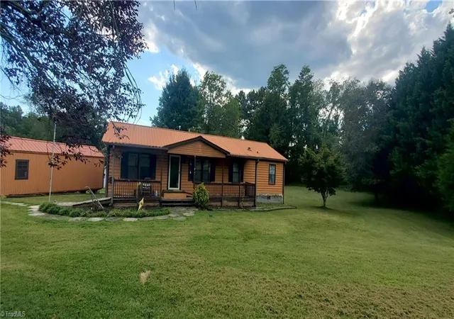 2nd image of 120 Kirkman Rd, Mount Airy, NC 27030 | MLS# 1229303