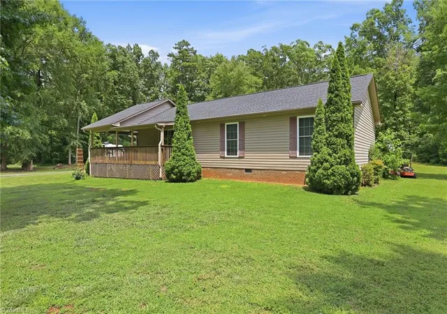 Homes for sale in Lexington, NC | 405 Owen Rd, Lexington, NC 27292 | MLS# 1226013