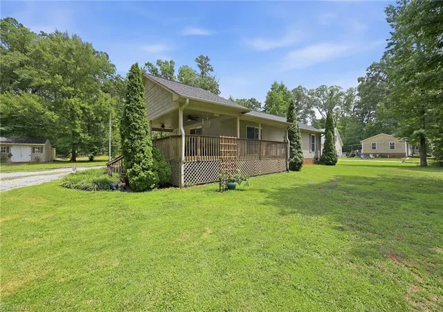 Homes for sale in Lexington, NC | 405 Owen Rd, Lexington, NC 27292 | MLS# 1226013