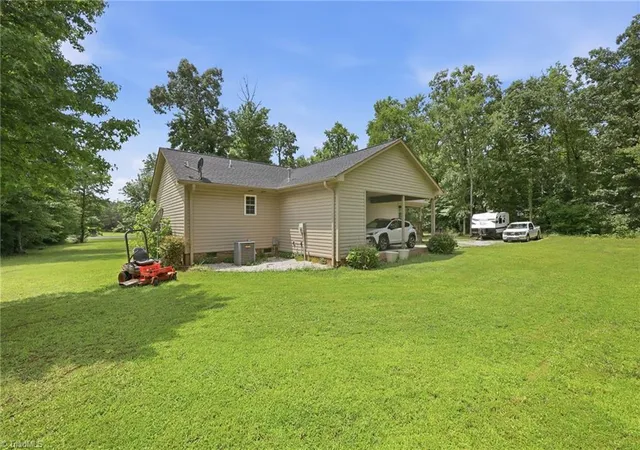 Homes for sale in Lexington, NC | 405 Owen Rd, Lexington, NC 27292 | MLS# 1226013