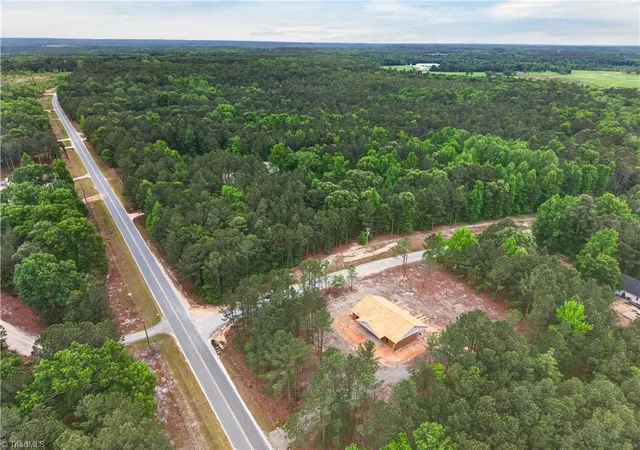Homes for sale in Eagle Springs, NC | 334 Oak Ridge Rd, Eagle Springs, NC 27242 | MLS# 1218284