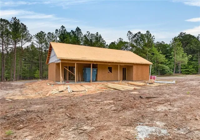 Homes for sale in Eagle Springs, NC | 334 Oak Ridge Rd, Eagle Springs, NC 27242 | MLS# 1218284